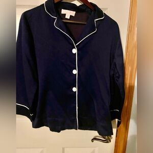 Beautiful pajamas top by Oscar de la Renta in size medium